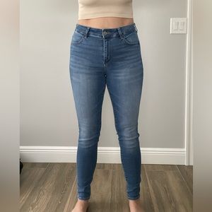 American Eagle High Rise Skinny Jeans